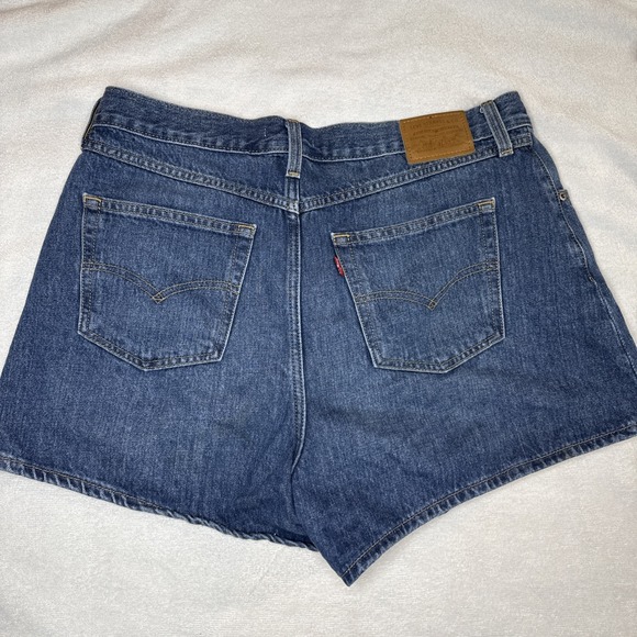 Levi's Premium 80s Mom Shorts Women's Size 32 | Dark Wash High Rise Denim | Y2K - Picture 7 of 10